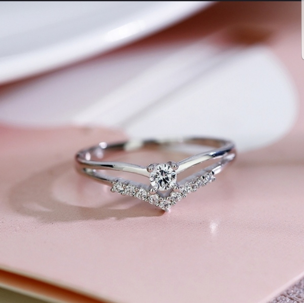 925 sterling silver diamond ring